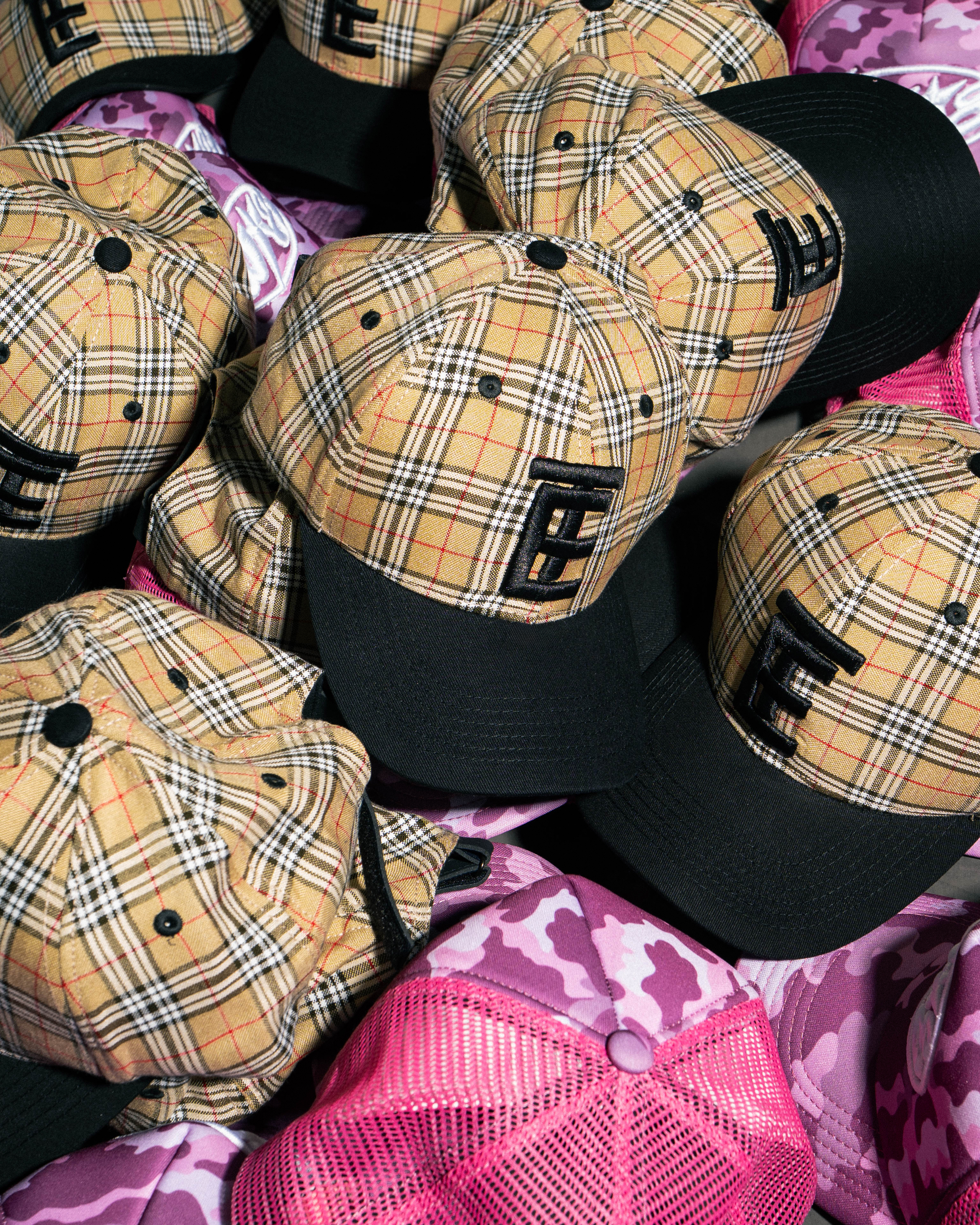 Barry Cream & Camo Pink Sub